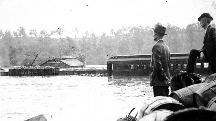 asheville-railroad-yard-flood-1916