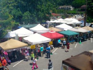 2017 Autumn Lake Lure Arts & Crafts Festival @ Arcade Street, Lake Lure, NC | Lake Lure | North Carolina | United States