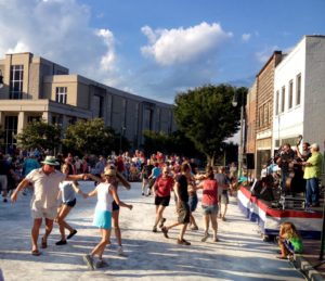 Mountain Street Dances @ Waynesville Historic Courthouse Lawn | Waynesville | North Carolina | United States