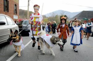 Annual Howl-o-ween Pet Parade @ Downtown Black Mountain, NC | Black Mountain | North Carolina | United States